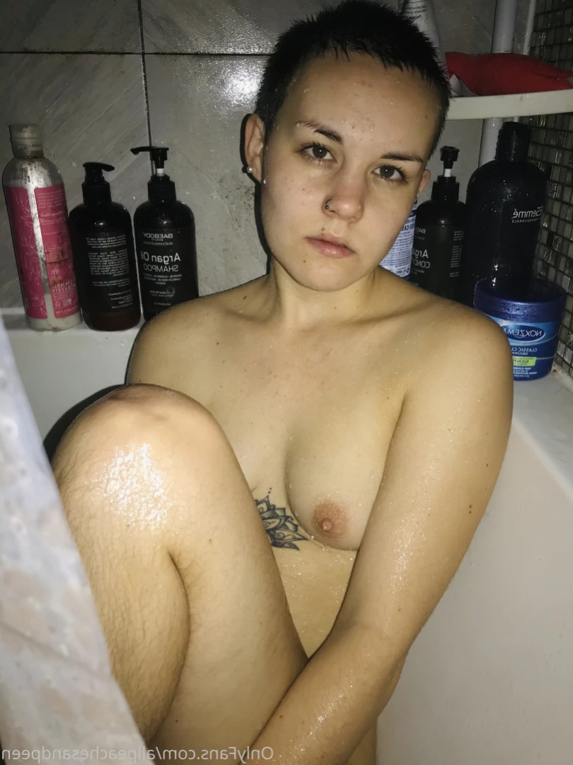 Peachy Z [ peachcreamzzz ] Onlyfans leaked photo 14049588 on Hotleaks.tv