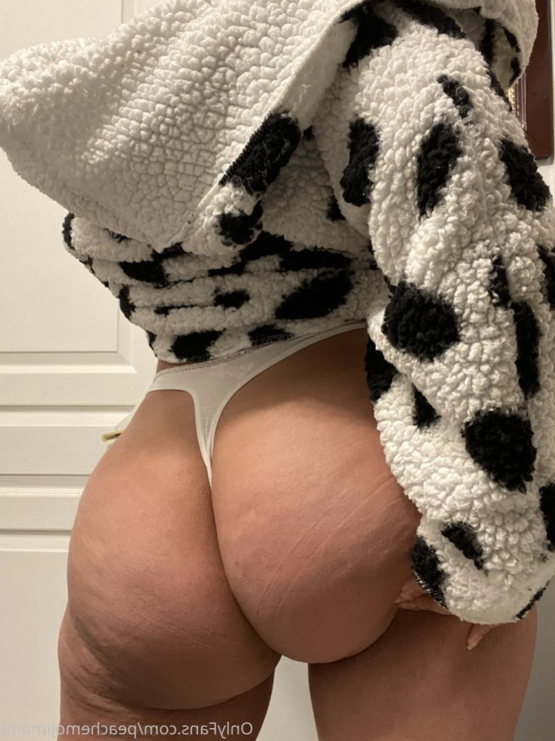 ro [ peachemojimami ] Onlyfans leaked photo 12719285 on Hotleaks.tv