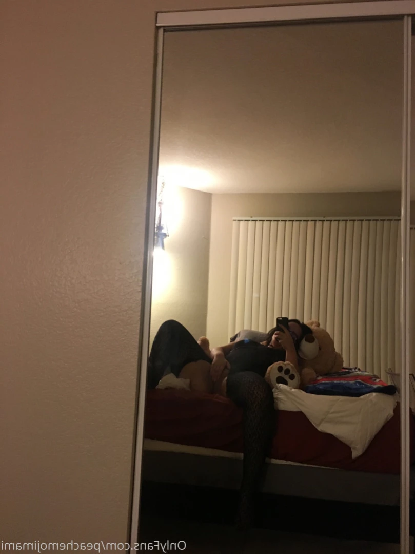 ro [ peachemojimami ] Onlyfans leaked photo 12921623 on Hotleaks.tv