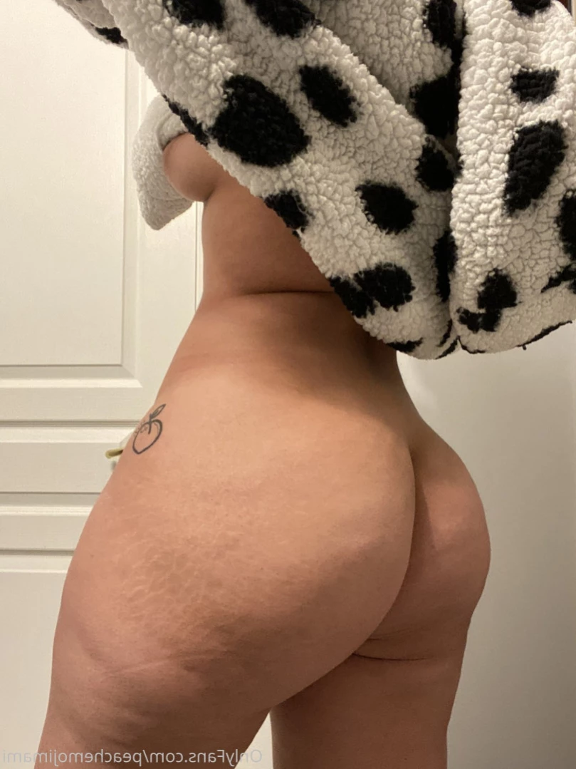 ro [ peachemojimami ] Onlyfans leaked photo 14047704 on Hotleaks.tv