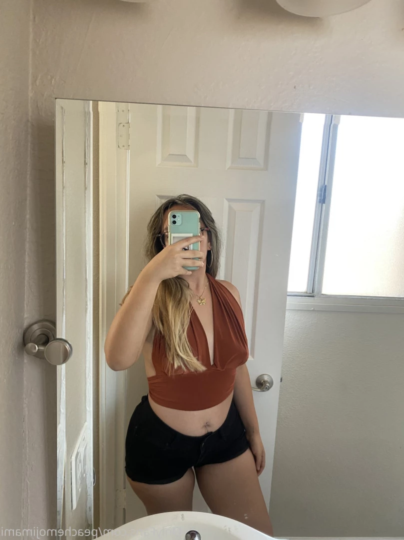 ro [ peachemojimami ] Onlyfans leaked photo 14048352 on Hotleaks.tv