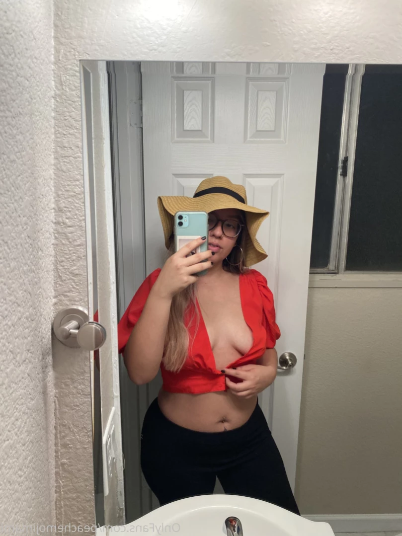 ro [ peachemojimami ] Onlyfans leaked photo 14828112 on Hotleaks.tv
