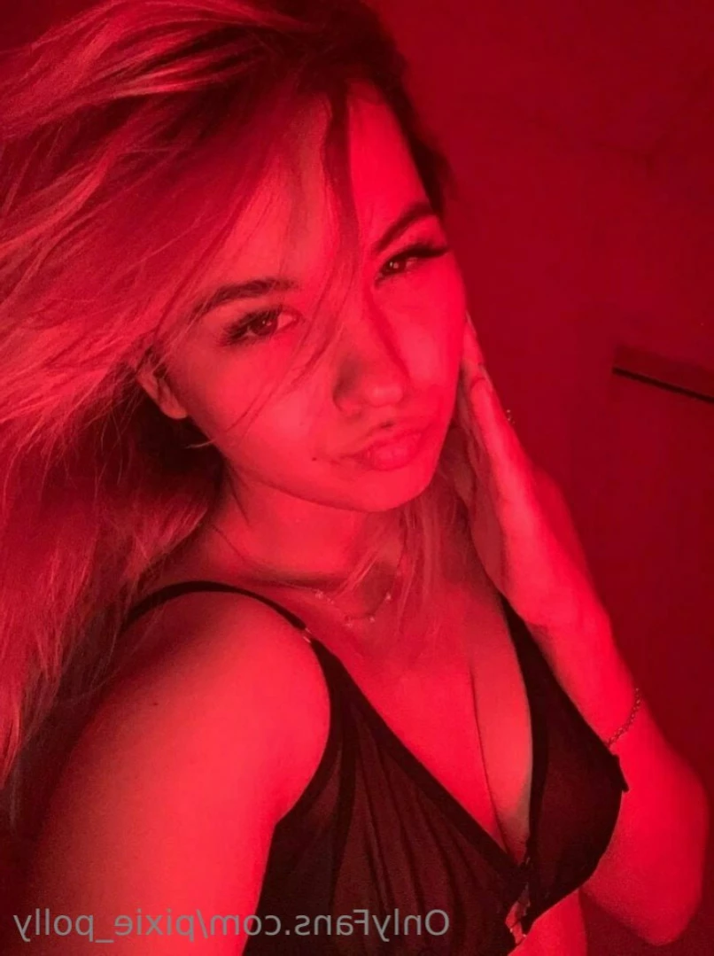 Polly🧚💜 [ pixie_polly ] Onlyfans leaked photo 11919361 on Hotleaks.tv