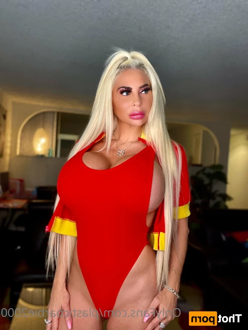 Bombshell Skyler [ plasticbarbie2000 ] Onlyfans leaked photo 18628487 on Hotleaks.tv