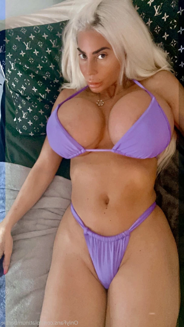 Bombshell Skyler [ plasticbarbie2000 ] Onlyfans leaked photo 12128198 on Hotleaks.tv