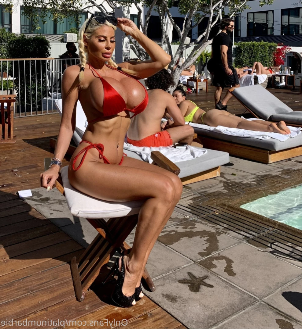 Bombshell Skyler [ plasticbarbie2000 ] Onlyfans leaked photo 13055926 on Hotleaks.tv