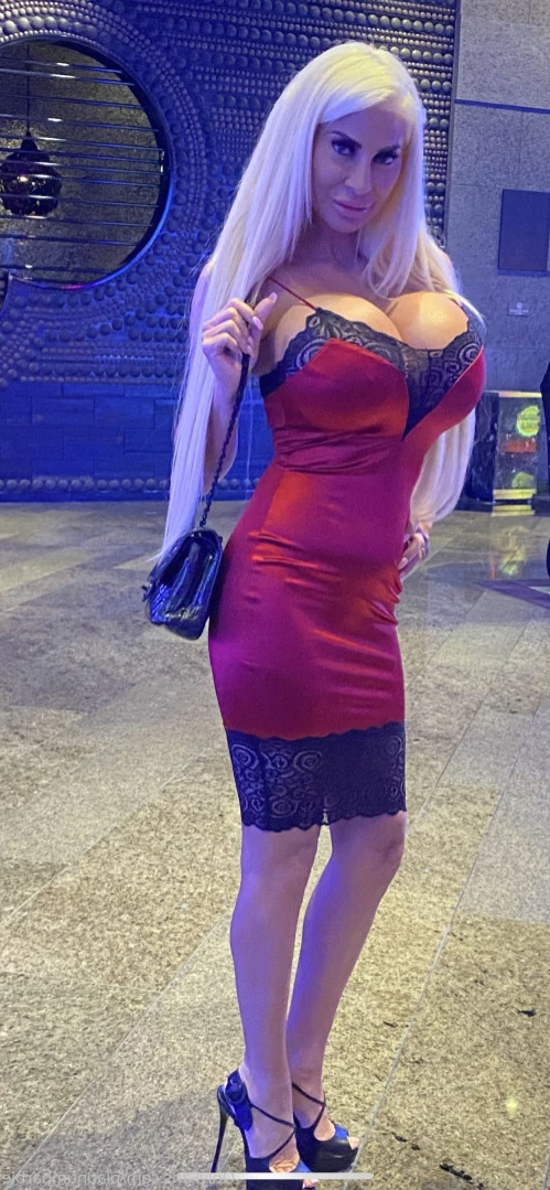 Bombshell Skyler [ plasticbarbie2000 ] Onlyfans leaked photo 14140522 on Hotleaks.tv