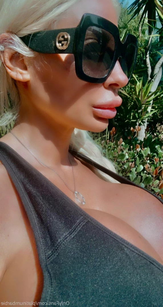 Bombshell Skyler [ plasticbarbie2000 ] Onlyfans leaked photo 14141458 on Hotleaks.tv