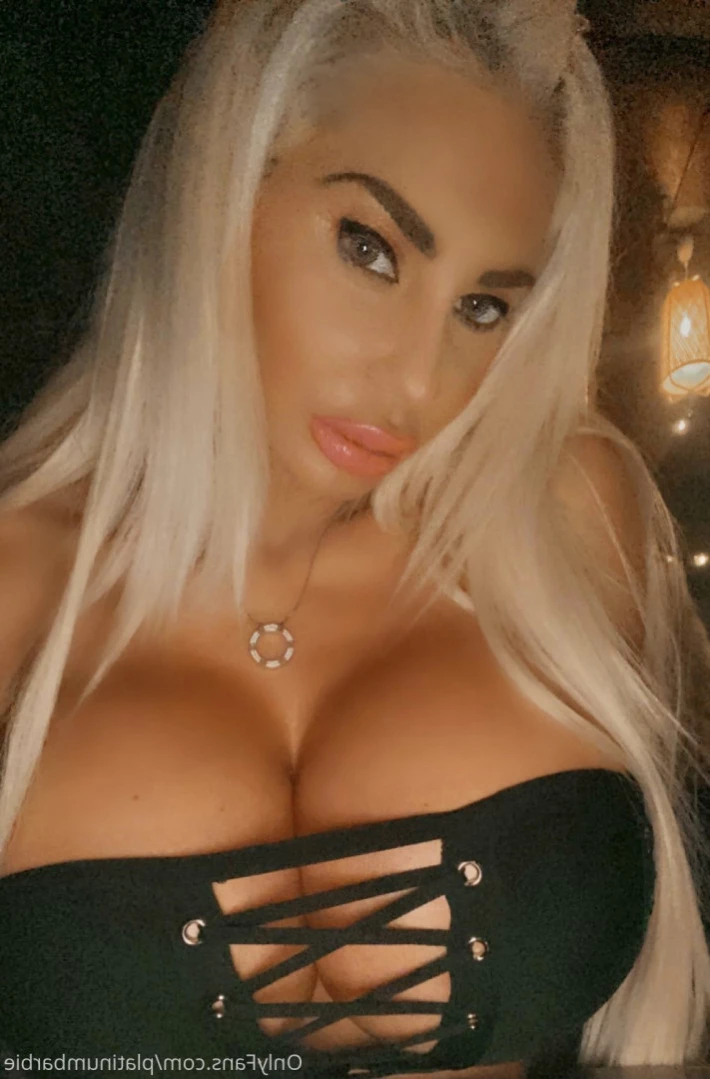 Bombshell Skyler [ plasticbarbie2000 ] Onlyfans leaked photo 14142482 on Hotleaks.tv
