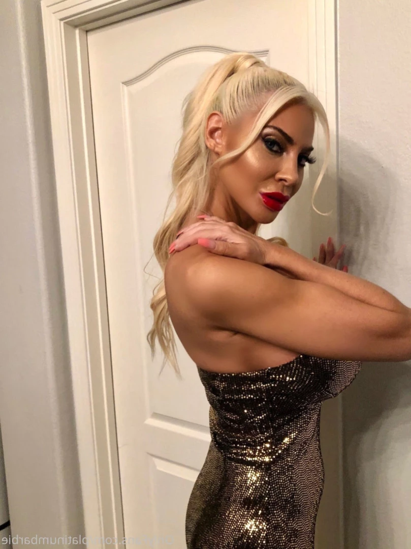 Bombshell Skyler [ plasticbarbie2000 ] Onlyfans leaked photo 14142517 on Hotleaks.tv