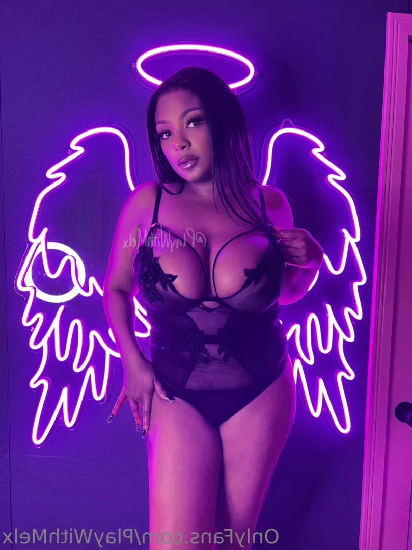 𝐇𝐎𝐑𝐍𝐘 𝐄𝐁𝐎𝐍𝐘 😮‍💨😈 [ playwithmelx ] Onlyfans leaked photo 14140179 on Hotleaks.tv