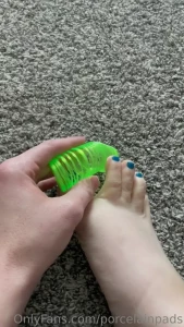 15792913