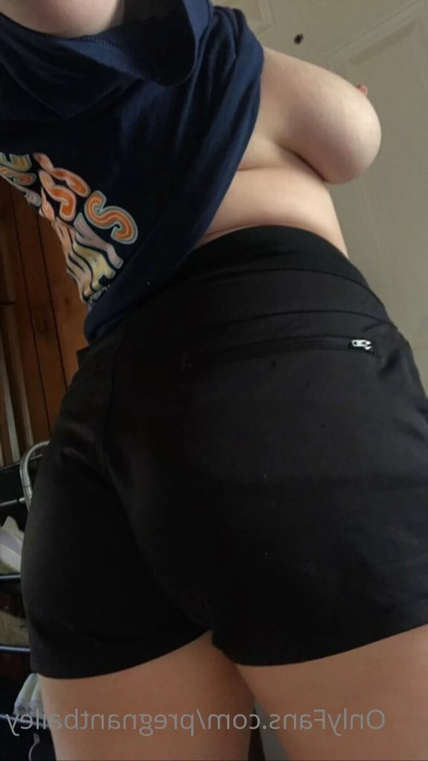 Pregnant Bailey [ pregnantbailey ] Onlyfans leaked photo 12866586 on Hotleaks.tv