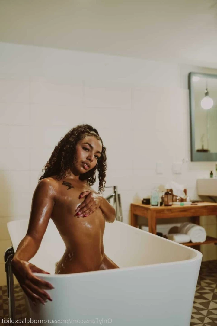 PRESSURE MODELS EXPLICIT [ pressuremodelsexplicit ] Onlyfans leaked photo 15328572 on Hotleaks.tv