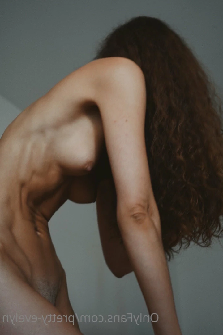 Pretty Evelyn [ pretty-evelyn ] Onlyfans leaked photo 14070647 on Hotleaks.tv