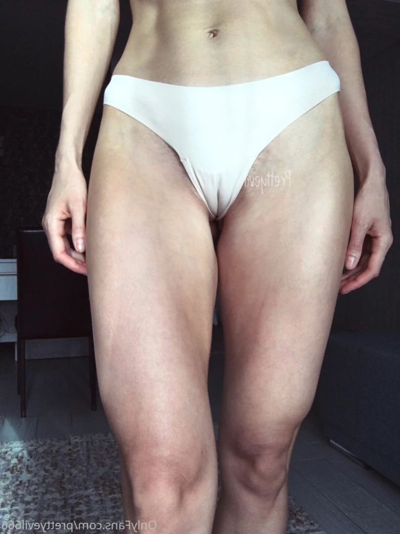 Pretty Evelyn [ pretty-evelyn ] Onlyfans leaked photo 16002057 on Hotleaks.tv