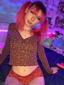 15873052