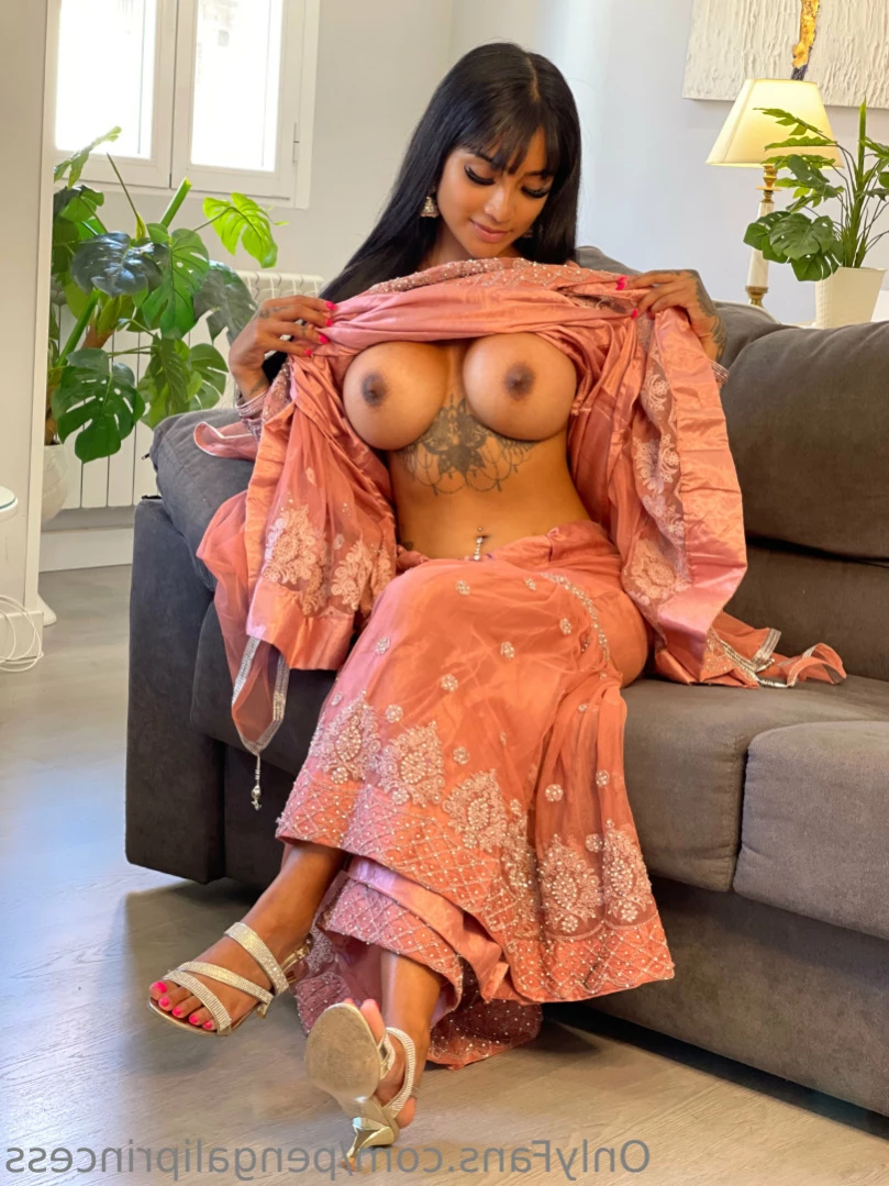 Yasmina Khan 💘 [ pengaliprincess ] Onlyfans leaked photo 13520886 on Hotleaks.tv