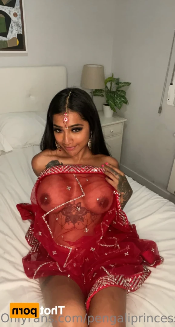 Yasmina Khan 💘 [ pengaliprincess ] Onlyfans leaked photo 13896041 on Hotleaks.tv