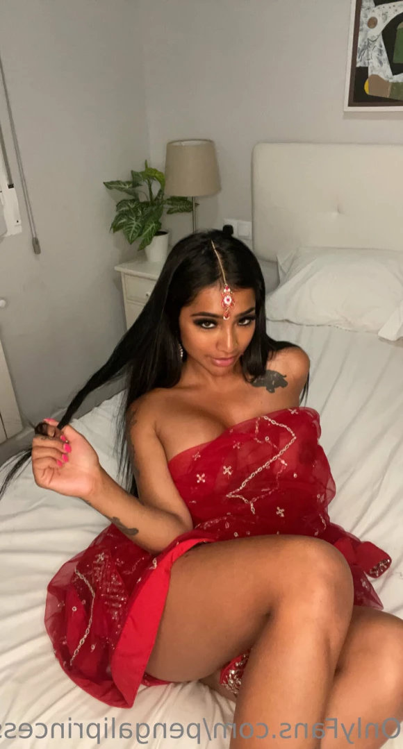 Yasmina Khan 💘 [ pengaliprincess ] Onlyfans leaked photo 13899321 on Hotleaks.tv