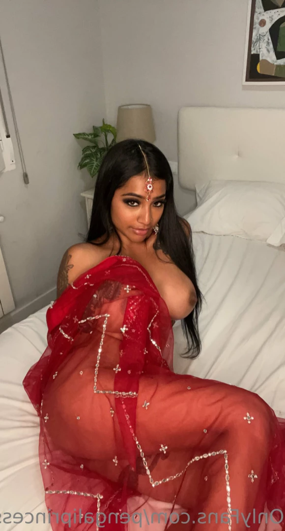 Yasmina Khan 💘 [ pengaliprincess ] Onlyfans leaked photo 13899376 on Hotleaks.tv