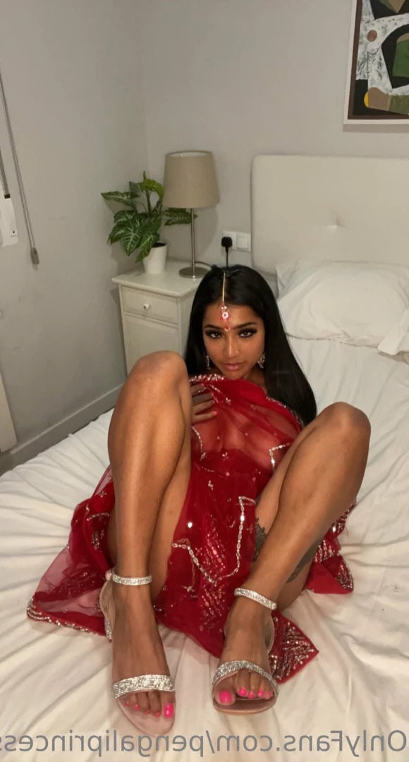 Yasmina Khan 💘 [ pengaliprincess ] Onlyfans leaked photo 15261529 on Hotleaks.tv