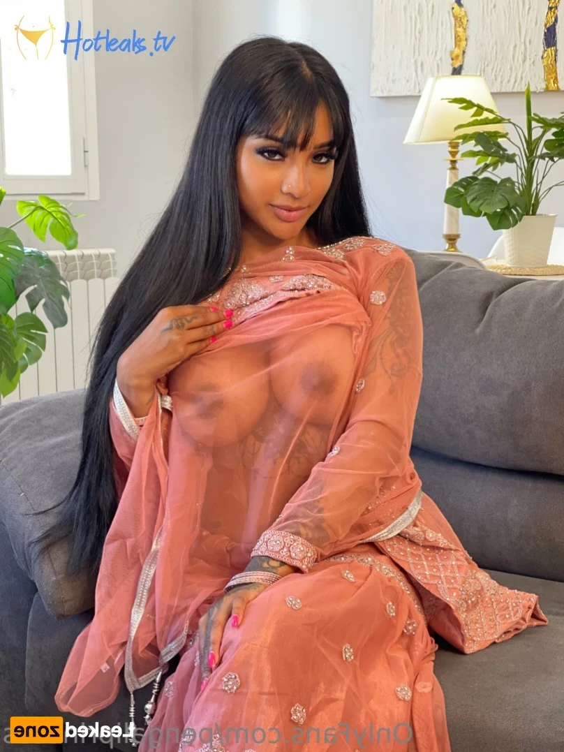 Yasmina Khan 💘 [ pengaliprincess ] Onlyfans leaked photo 15808765 on Hotleaks.tv