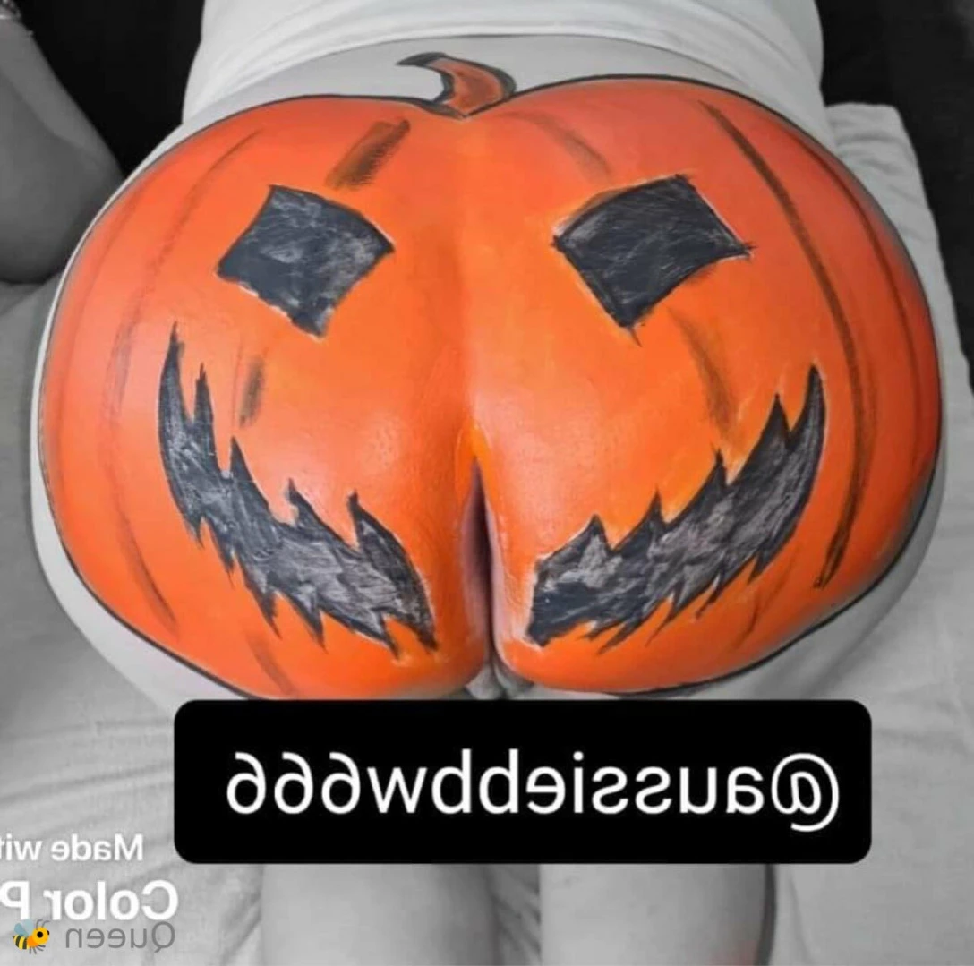 𝓠𝓾𝓮𝓮𝓷 𝓑𝓮𝓮💕 [ queenbitch1998 ] Onlyfans leaked photo 12258544 on Hotleaks.tv