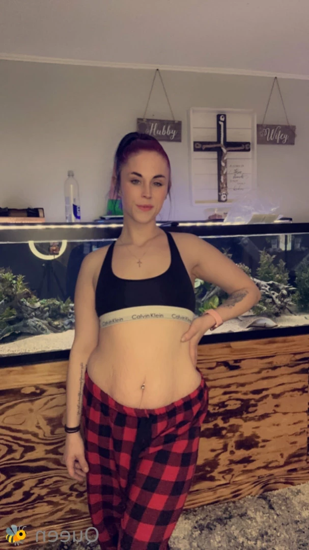 𝓠𝓾𝓮𝓮𝓷 𝓑𝓮𝓮💕 [ queenbitch1998 ] Onlyfans leaked photo 12768877 on Hotleaks.tv