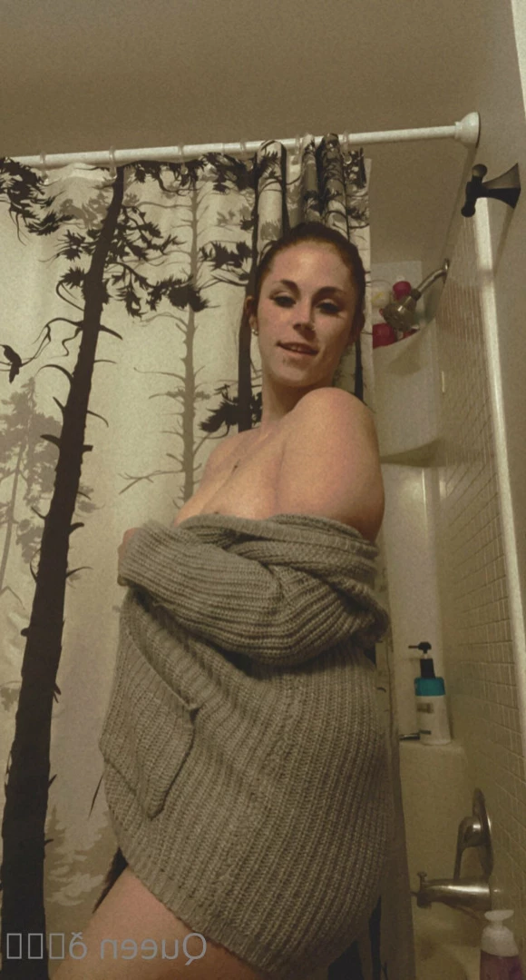 𝓠𝓾𝓮𝓮𝓷 𝓑𝓮𝓮💕 [ queenbitch1998 ] Onlyfans leaked photo 14122551 on Hotleaks.tv