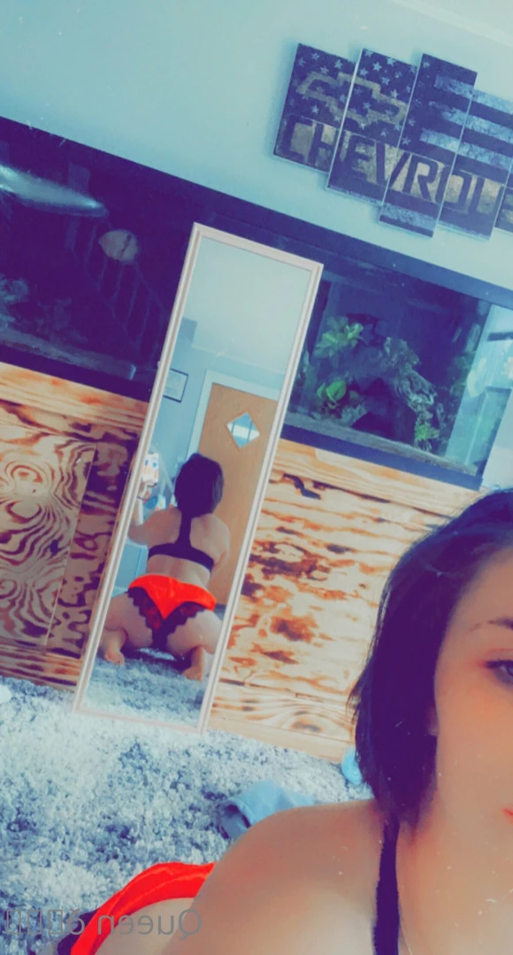 𝓠𝓾𝓮𝓮𝓷 𝓑𝓮𝓮💕 [ queenbitch1998 ] Onlyfans leaked photo 16169437 on Hotleaks.tv