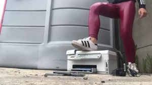 queenfeetred Onlyfans leaked video 18082571 on Hotleaks.tv
