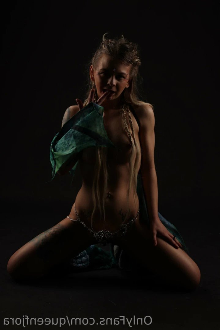 Queen Fjøra  🇳🇴 [ queenfjora ] Onlyfans leaked photo 11897381 on Hotleaks.tv
