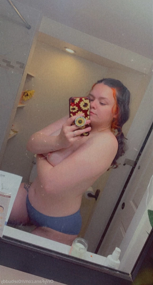 Rosebud 🌹 [ r0sebuddy ] Onlyfans leaked photo 14092704 on Hotleaks.tv