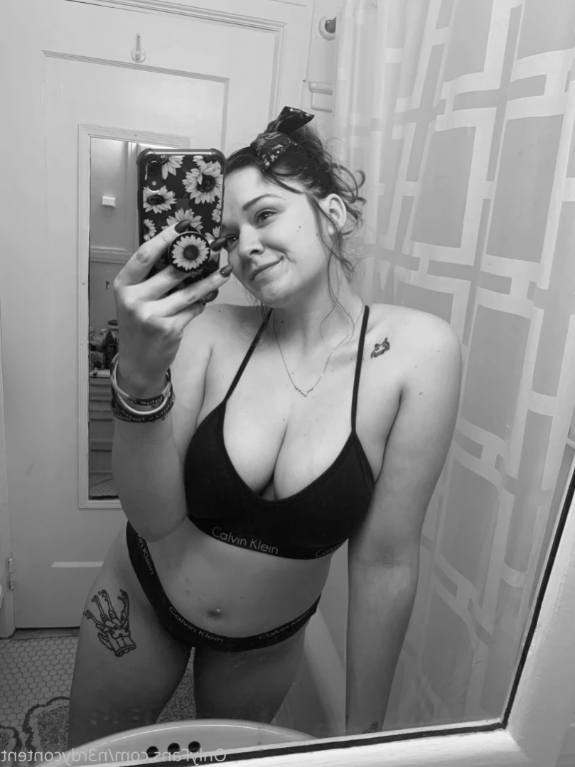 Rosebud 🌹 [ r0sebuddy ] Onlyfans leaked photo 14459204 on Hotleaks.tv