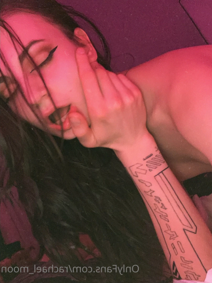 Rachael Moon 🌙 [ rachael_moon ] Onlyfans leaked photo 13830519 on Hotleaks.tv