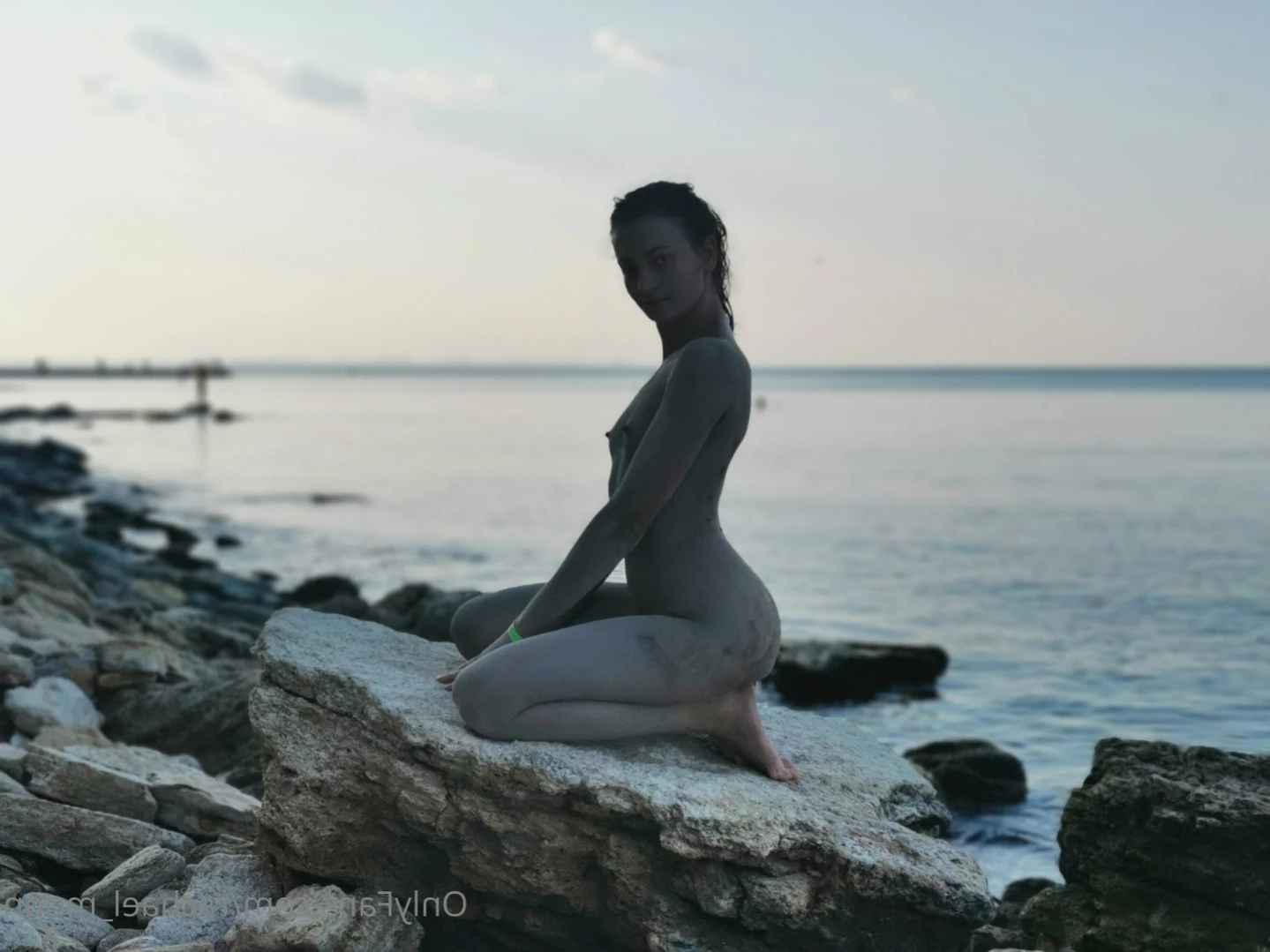 Rachael Moon 🌙 [ rachael_moon ] Onlyfans leaked photo 14217392 on Hotleaks.tv