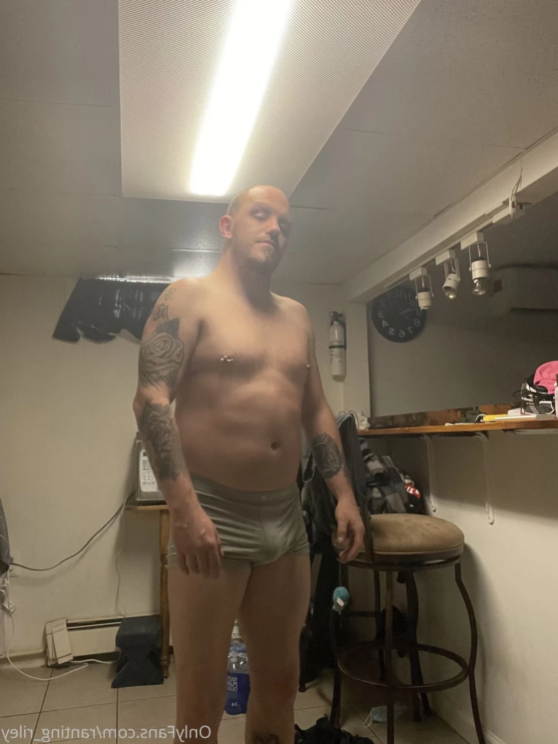RantingRiley [ ranting_riley ] Onlyfans leaked photo 12904654 on Hotleaks.tv