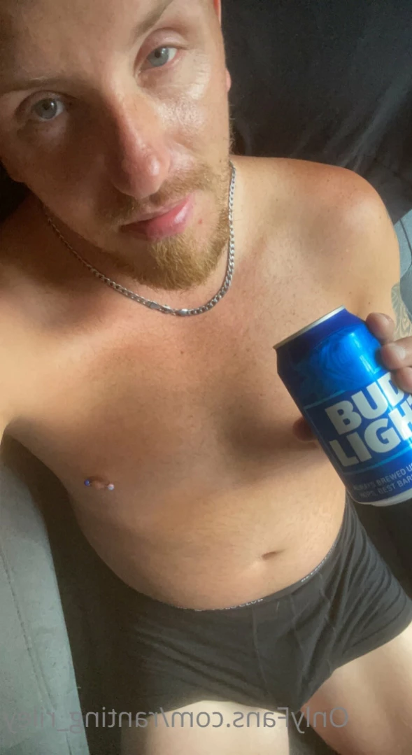 RantingRiley [ ranting_riley ] Onlyfans leaked photo 12933084 on Hotleaks.tv
