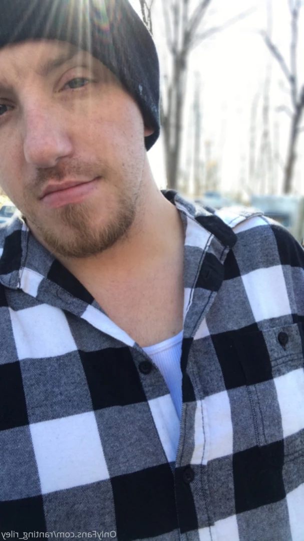 RantingRiley [ ranting_riley ] Onlyfans leaked photo 13702610 on Hotleaks.tv