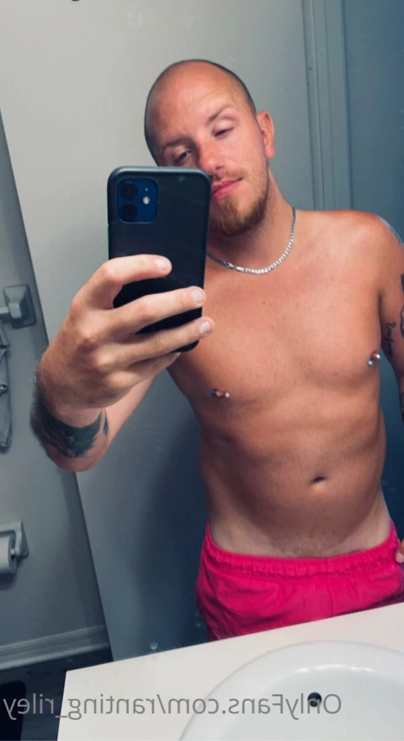 RantingRiley [ ranting_riley ] Onlyfans leaked photo 13824003 on Hotleaks.tv