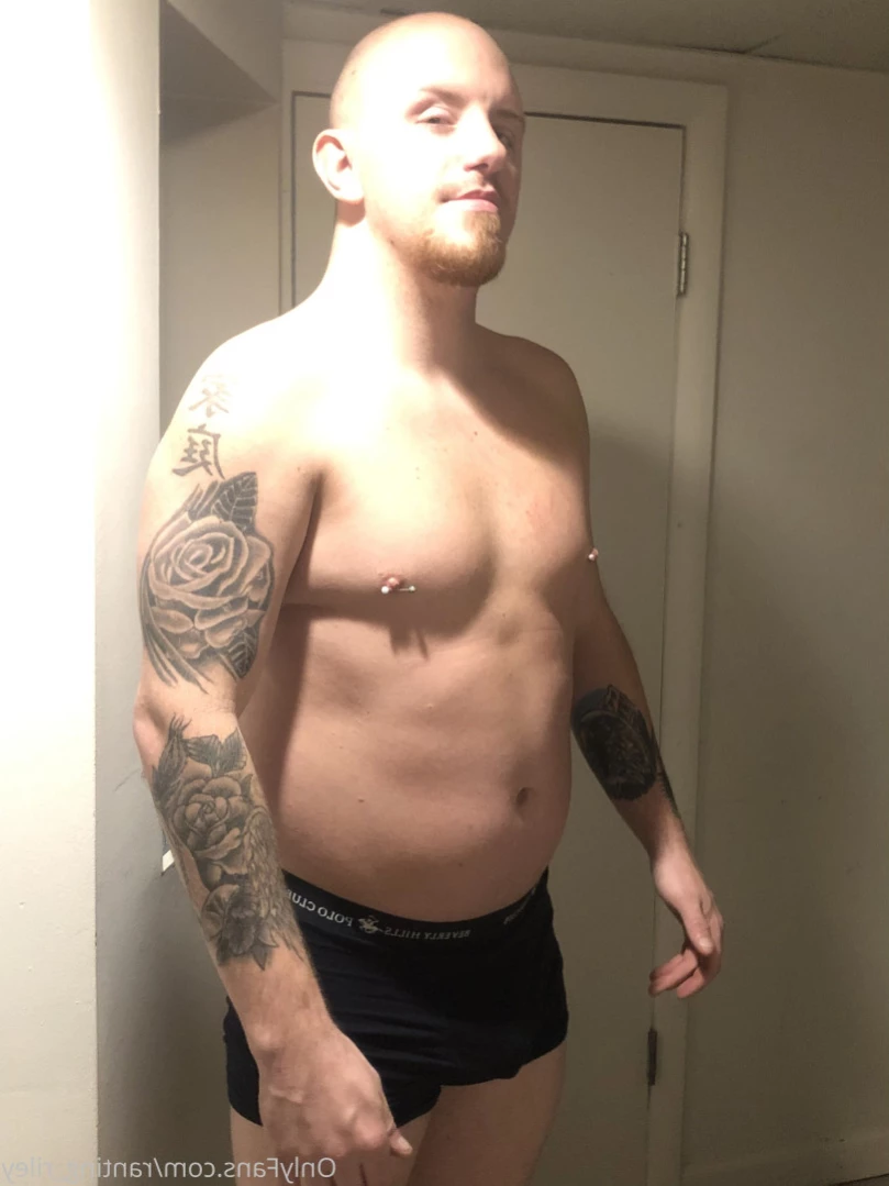 RantingRiley [ ranting_riley ] Onlyfans leaked photo 16195367 on Hotleaks.tv