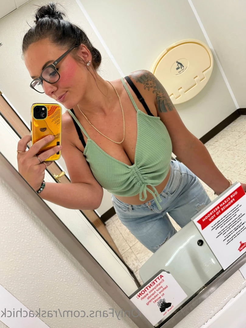 Raska Chick [ raskachick ] Onlyfans leaked photo 13818312 on Hotleaks.tv