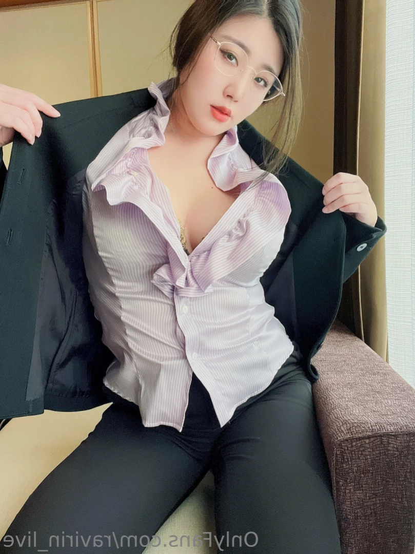 ✧𝐫𝐚𝐯𝐢𝐫𝐢𝐧✧ [ ravirin_live ] Onlyfans leaked photo 13817062 on Hotleaks.tv