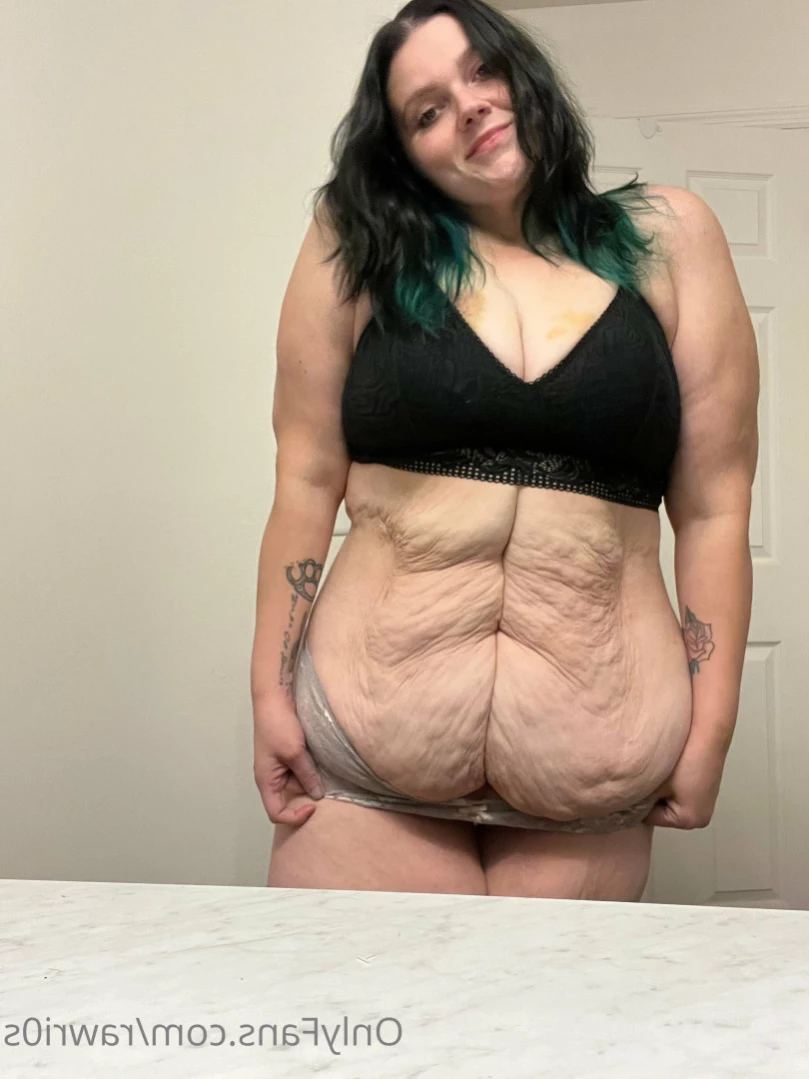 BB Applehoney [ rawri0s ] Onlyfans leaked photo 12460482 on Hotleaks.tv