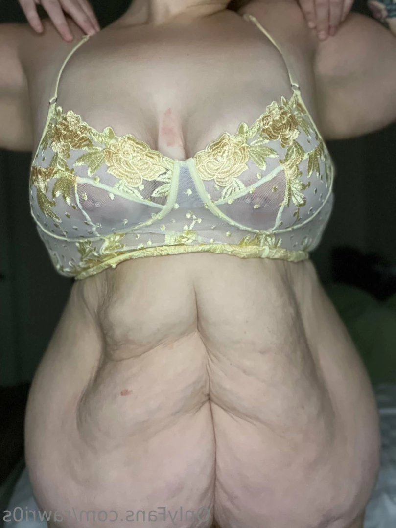 BB Applehoney [ rawri0s ] Onlyfans leaked photo 12828439 on Hotleaks.tv