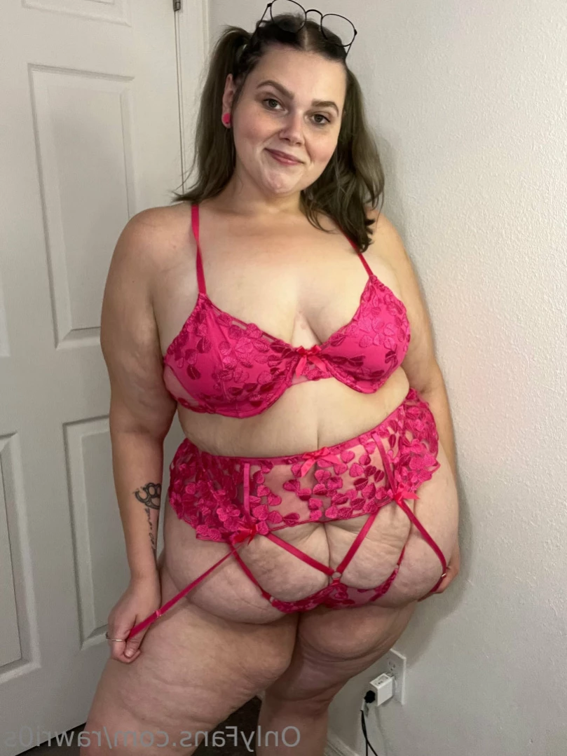 BB Applehoney [ rawri0s ] Onlyfans leaked photo 13807931 on Hotleaks.tv