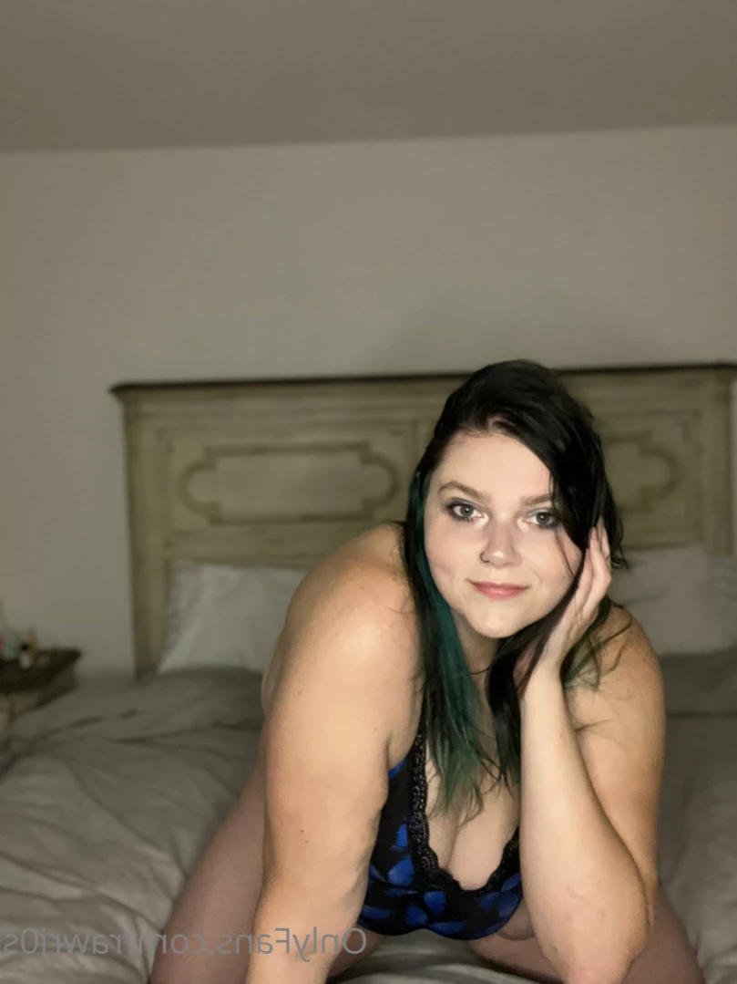 BB Applehoney [ rawri0s ] Onlyfans leaked photo 13808509 on Hotleaks.tv