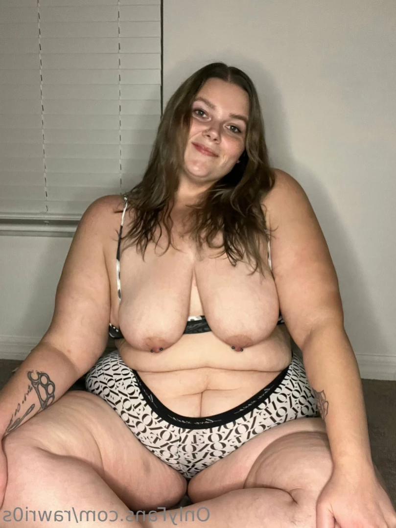 BB Applehoney [ rawri0s ] Onlyfans leaked photo 14214947 on Hotleaks.tv