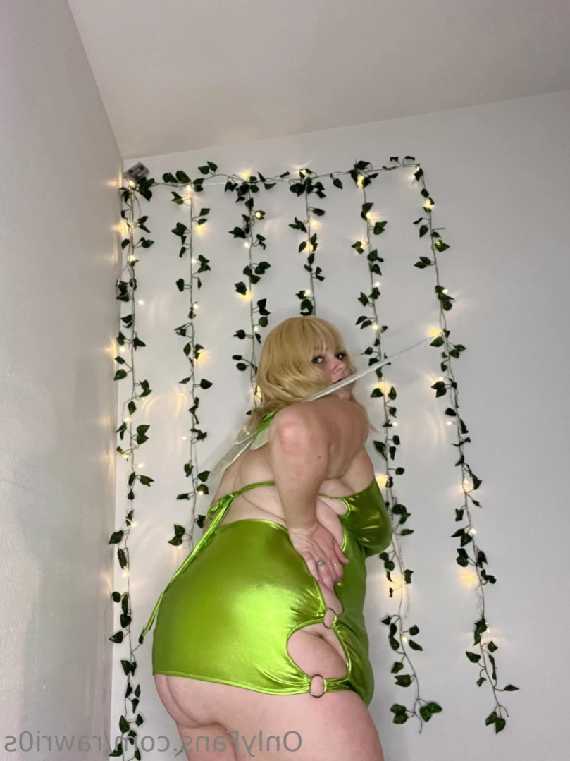 BB Applehoney [ rawri0s ] Onlyfans leaked photo 14451472 on Hotleaks.tv